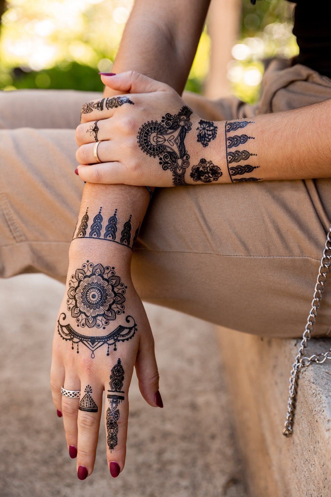 fake black color henna hena mehndi bridal body art temporary tattoo sticker design idea on hand palm arm