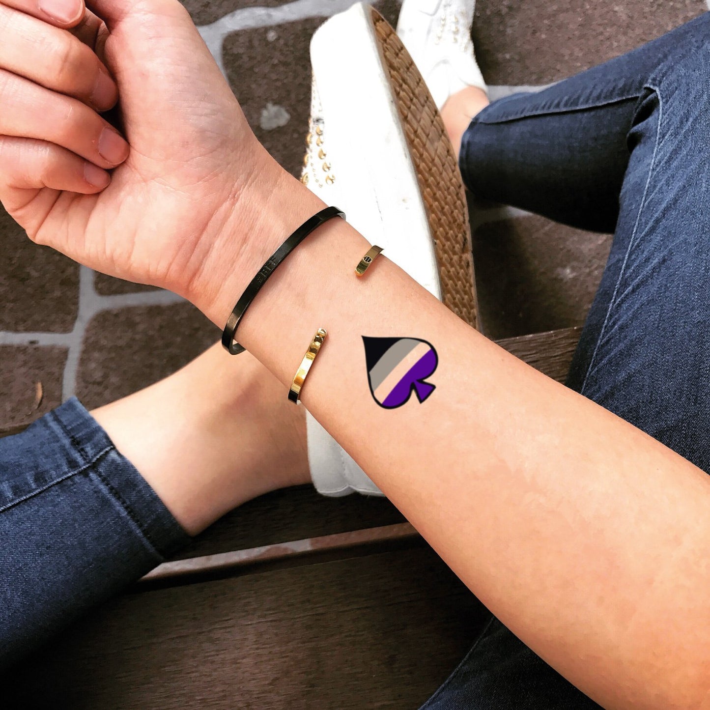 fake small asexual bisexual bi pride color temporary tattoo sticker design idea on wrist