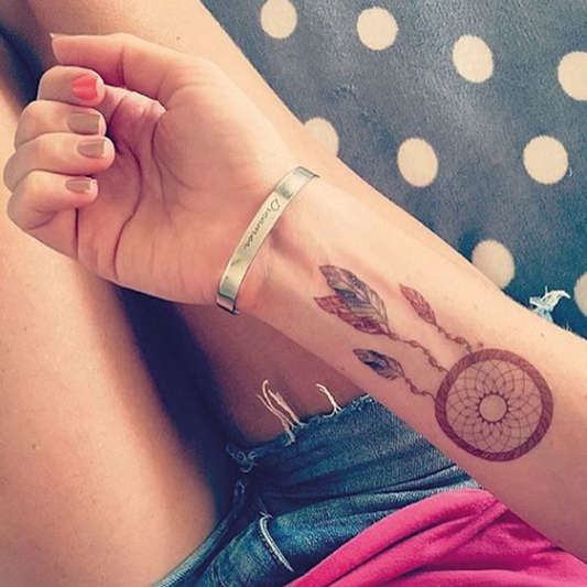 fake small color dream catcher blackfoot indian native pride ojibwe wind chime bohemian temporary tattoo sticker design idea on thigh