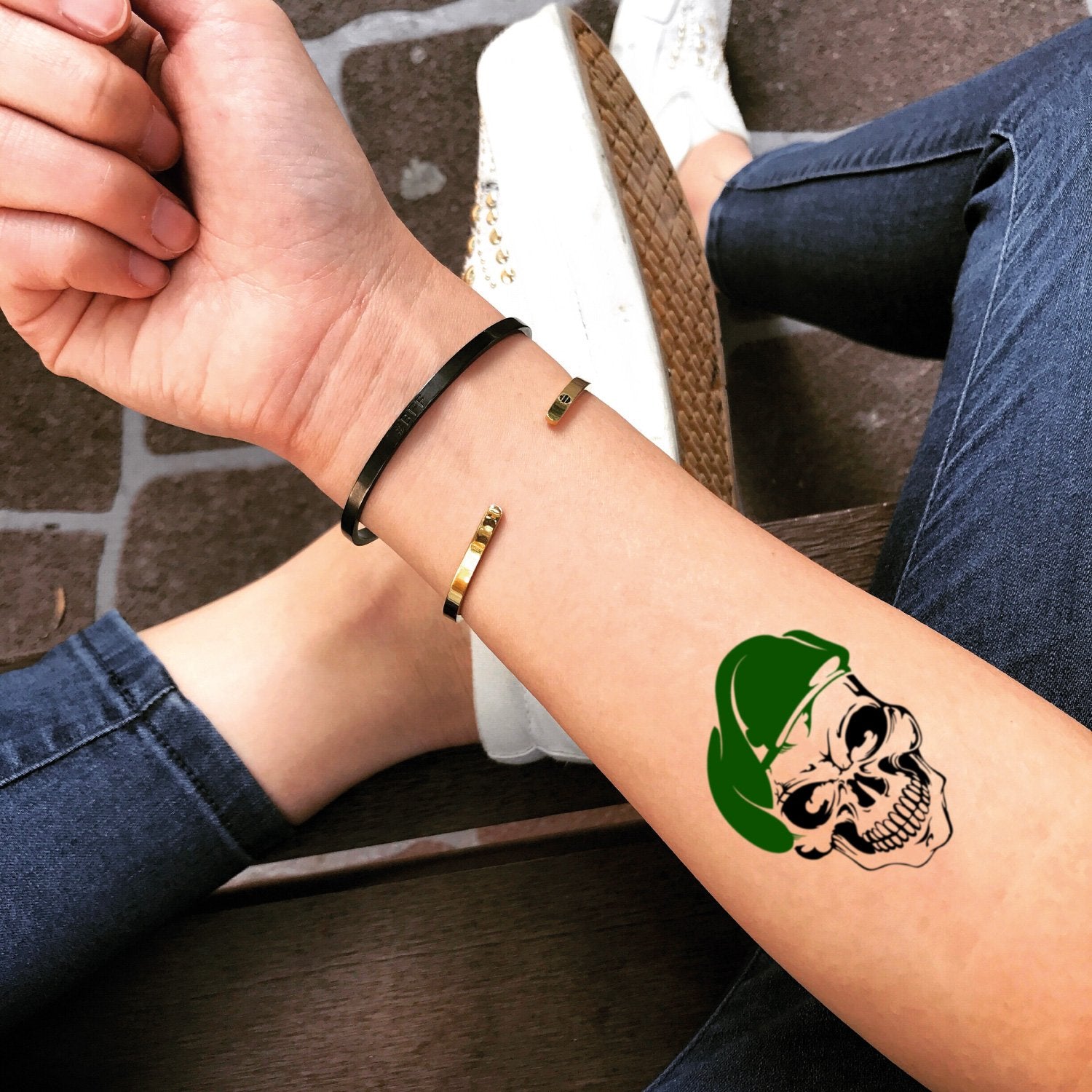 fake small green beret color temporary tattoo sticker design idea on forearm