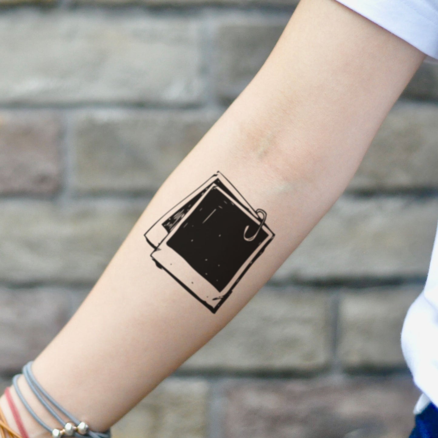 fake small polaroid traditional old school pop culture punk minimalist temporary tattoo sticker design idea on inner arm
